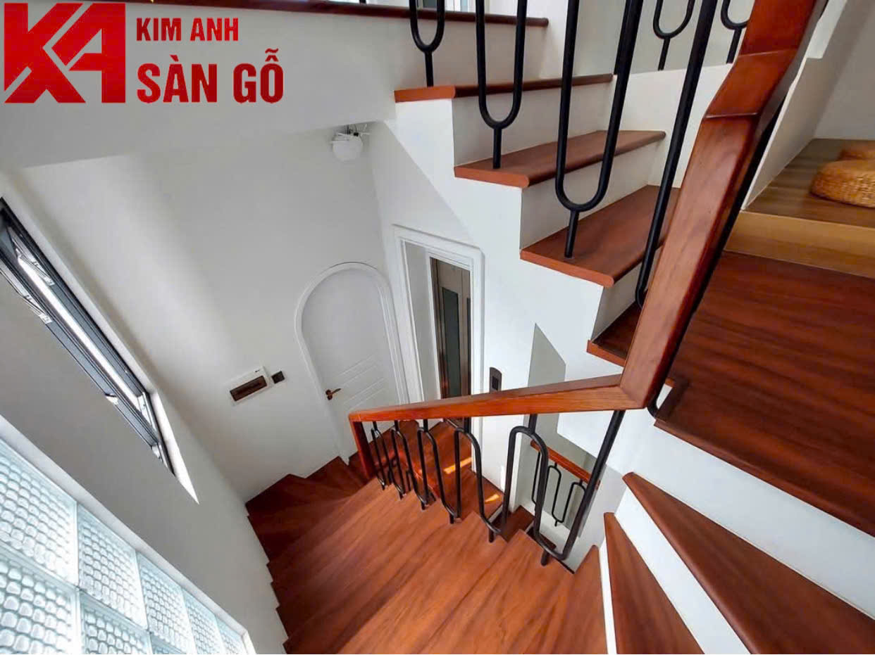 Mặt Bậc Cầu Thang Nhựa Giả Gỗ NCWood 8132
